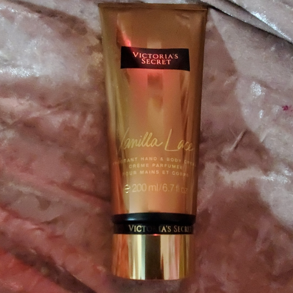 New! Victorias Secret vanilla lace body cream 6.7